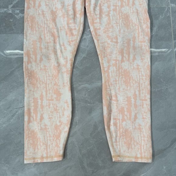 Women’s Fabletics PureLuxe Ultra High Waisted 7/8 Leggings Size XL - Picture 8 of 16